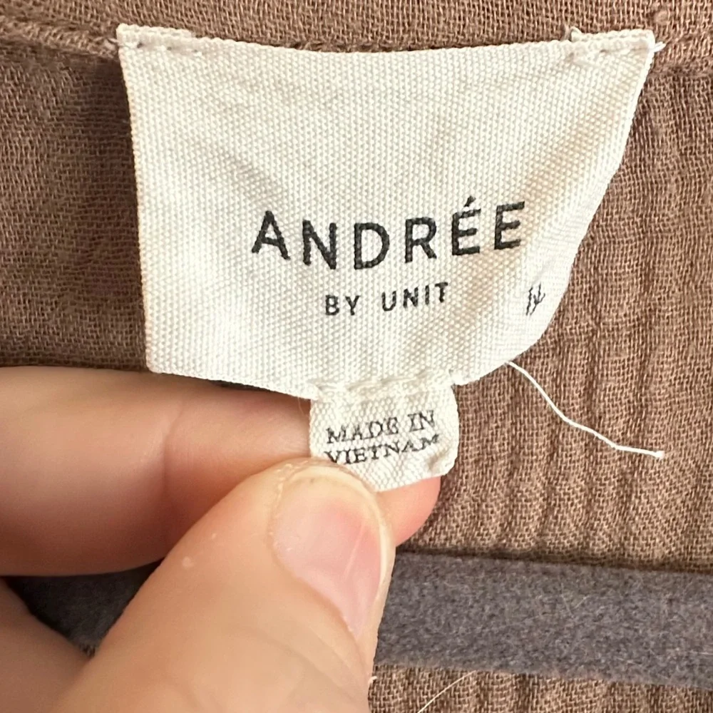 ANDREE BY UNIT Brown Button-Front Peasant Blouse -Size 1X - Picture 2 of 4